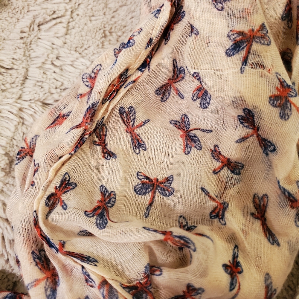 Dragonfly Infinity Scarf - Picture 2 of 2